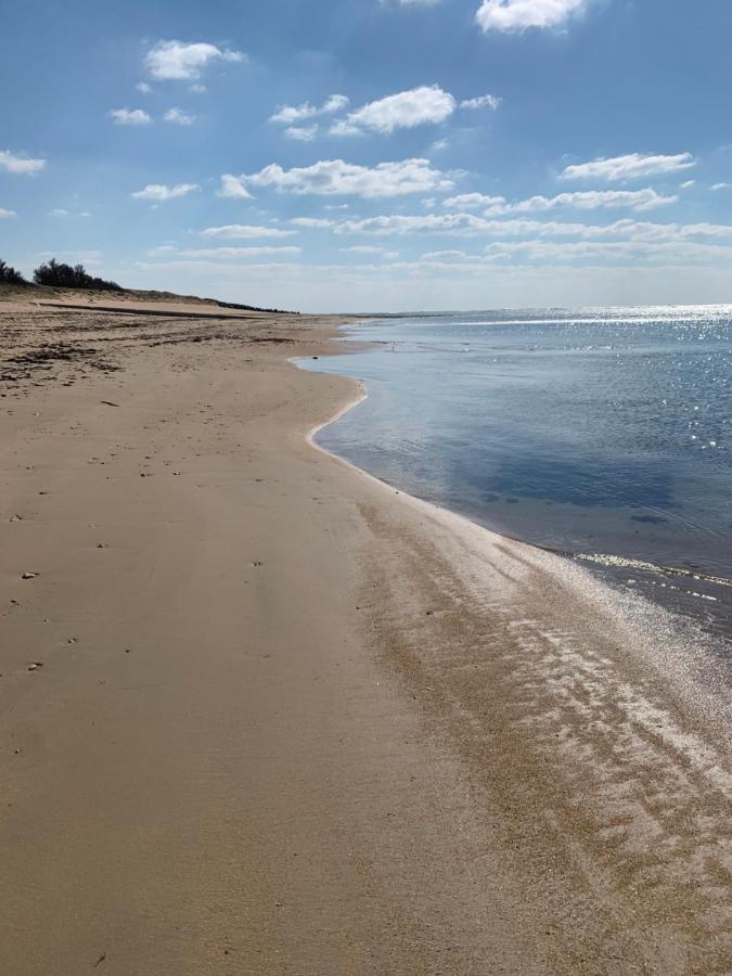 Maisonnette La Coti H5 Avec Piscine Interieure Chauffee, A 400 M De La Plage Et Menage De Fin Sejour Compris Saint-Georges-d'Oleron Buitenkant foto